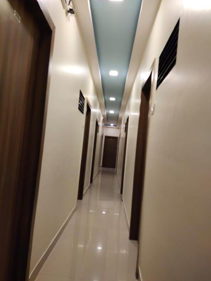 โรงแรมโกลเดน แกแล็กซี มุมไบ ภายนอก รูปภาพ